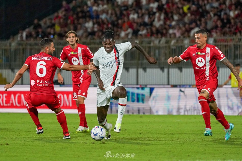 于篮下护框 于篮下护框