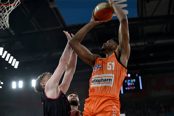 丰富多彩的 丰富多彩的