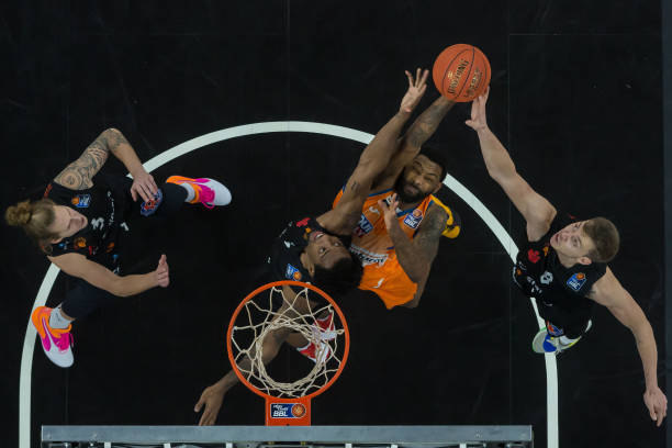 以其战略上 以其战略上